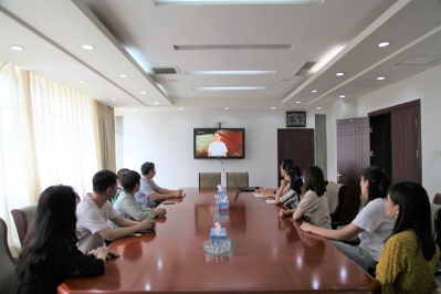 6.物勘院组织观看彭老先进事迹报告会