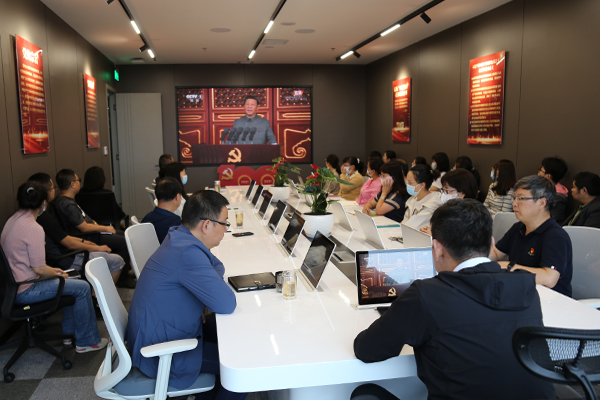 9昆明院总部干部职工收看庆祝大会直播 9昆明院总部干部职工收看庆祝大会直播